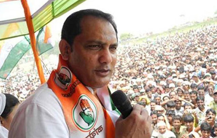 মহম্মদ আজহারুদ্দিন : ২০০৯ সালে কংগ্রেসের প্রার্থী হয়েছিলেন। উত্তরপ্রদেশের মোরাদাবাদ থেকে নির্বাচনে দাঁড়ান। সাংসদ নির্বাচিত হন আজহার।