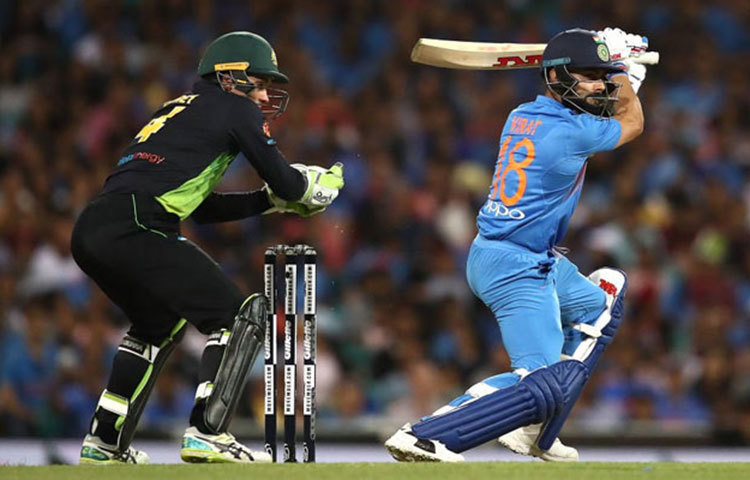 টি-টোয়েন্টি ক্রিকেটে অস্ট্রেলিয়ার বিরুদ্ধে কোহলি ১৪ ম্যাচে ৪৮৮ রান করেছেন। কোনো এক প্রতিপক্ষ দেশের বিরুদ্ধে কোনো একজন ক্রিকেটারের করা সর্বোচ্চ টি-টোয়েন্টি রানের বিশ্বরেকর্ড এখন কোহলির দখলেই।