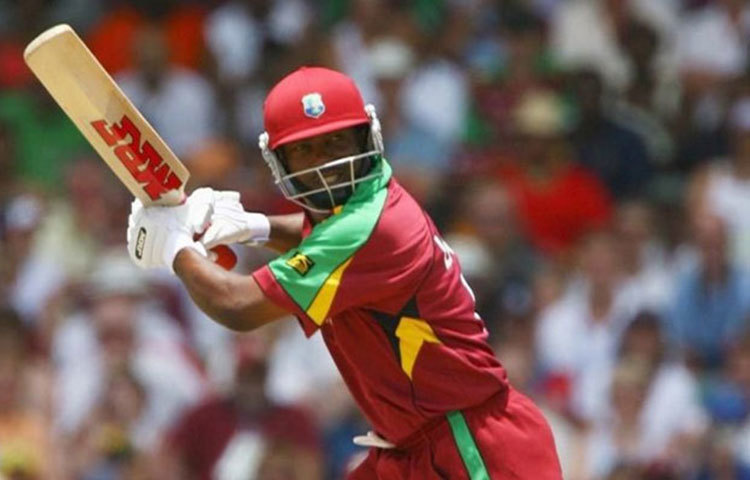 ব্রায়ান লারা : তিনি ওয়েস্ট ইন্ডিজের ক্রিকেটার। প্রিন্স অব ত্রিনিদাদ ভারতের বিরুদ্ধে ৪২ ম্যাচে ১১৪২ রান করলেও কোনো সেঞ্চুরি করেননি। আশ্বর্যজনকভাবে টেস্ট ক্রিকেটে ভারতের বিরুদ্ধে লারা মাত্র একটিই শতরান করেছেন।