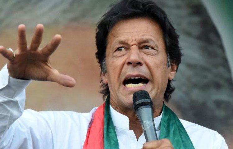 ইমরান খান : ১৯৯৬ সালে পাকিস্তানে তেহরিক-ই-ইনসাফ গঠন হয়। তার ২২ বছর পর ইমরান খান পাকিস্তানের প্রধানমন্ত্রী হয়েছেন।