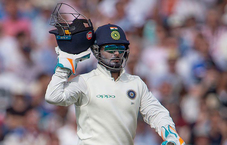 ঋষভ পন্থ : ধোনি নয়, উইকেটের পিছনে ঋষভকেই রাখলাম আমরা। তরুণ এই প্রতিভা বিধ্বংসী ব্যাটিং করতে পারেন।