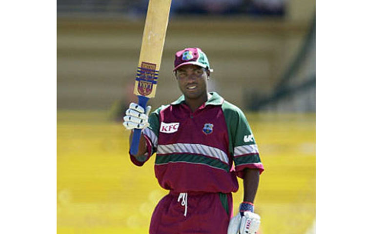 ব্রায়ান লারা ২৭৮ ইনিংসে দশ হাজার রান করেছেন ২০০৬ সালে।