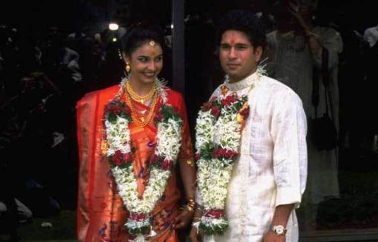 চিকিৎসক অঞ্জলি মেহেতাকে ১৯৯৫ সালে বিয়ে করেন সচিন টেন্ডুলকার।