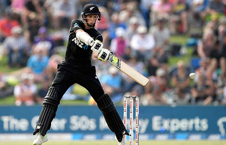 মিশেল স্যান্টনার : নিউজিল্যান্ডের ক্রিকেটার। একদিনের ম্যাচে গুরুত্বপূর্ণ সদস্য। এখন পর্যন্ত ৫৩টি একদিনের ম্যাচ খেলেছেন। গড় প্রায় তিরিশের কাছাকাছি। ৫৯টি উইকেট পেয়েছেন এই বাঁহাতি স্পিনার।