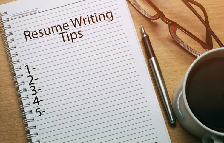 সিভি-তে রেফারেন্স তখনই দিন যখন কোম্পানির তরফ থেকে তা চাওয়া হবে।