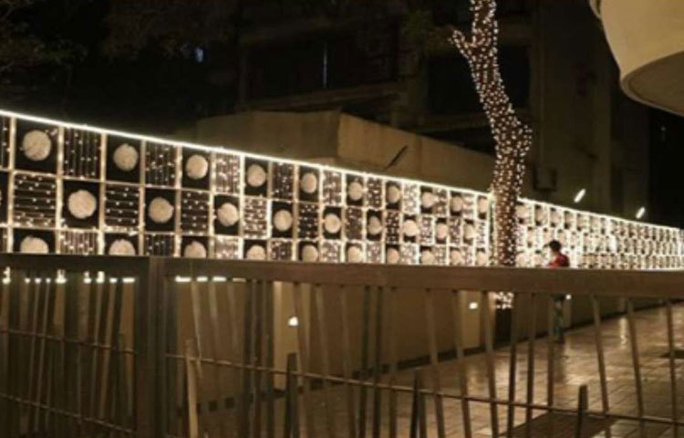 বাড়িটি দেখে যেন দীপিকা মুগ্ধ হন, সেই চেষ্টা করা হচ্ছে।