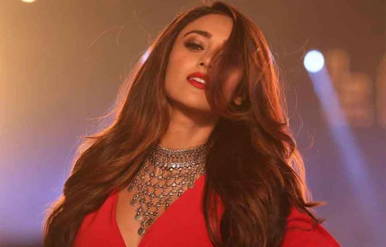 লাস্যময়ী ইলিয়ানা।