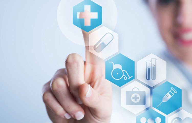 চিকিৎসা ক্ষেত্রেও আমূল পরিবর্তন আসবে। ফাইভ জি নেটওয়ার্ক ব্যবহারের মাধ্যমে যে কোনো জায়গায় যে কোনো সময় চিকিৎসা পরিসেবা পৌঁছে দেওয়া যাবে।