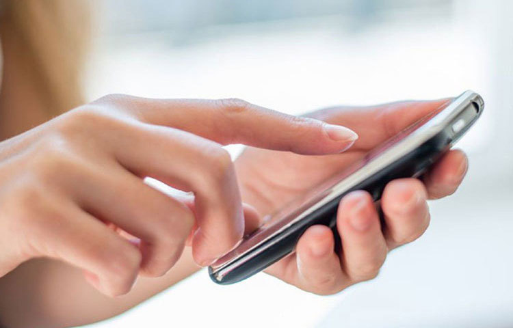 দুর্গম জায়গা, প্রত্যন্ত অঞ্চল এমনকি খনির নীচেও কর্মীরা নির্ঝঞ্ঝাটে গোটা দুনিয়ার সঙ্গে যোগাযোগ রাখতে পারবেন এই ফাইভ জি নেটওয়ার্ক এলে।