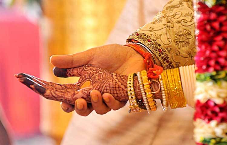 এমন নারীকেই বিয়ে করা উচিত, যার সামাজিক অবস্থান সেই পুরুযের সমান বা তার থেকে কম।