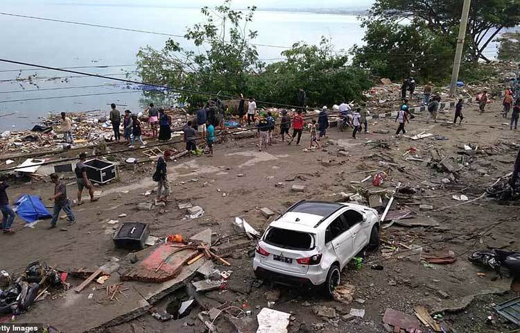 ভূমিকম্প ও সুনামিতে সব কিছু লণ্ডভণ্ড হয়ে গেছে।