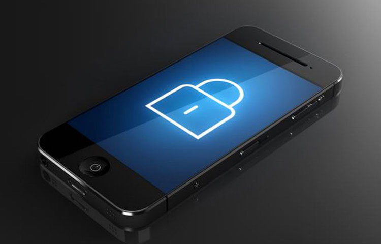 এগুলো হওয়া মানেই যে ফোন হ্যাকড্ তা নয়, তবে এই লক্ষণগুলোকে একেবারেই হালকাভাবে নেবেন না। সার্ভিস সেন্টারে নিয়ে গিয়ে অবশ্যই ফোনের চেকআপ করে নিন।