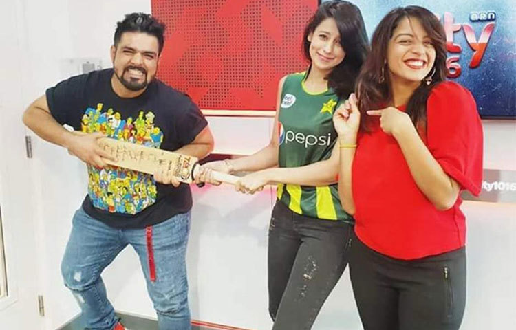 তবে অনেকেই আশা রাখছেন এশিয়া কাপের ফাইনালেও ফের দেখা যেতে পারে নিভ্যাকে।