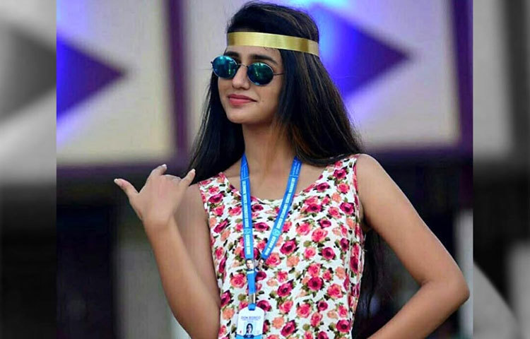 কয়েক দিন আগে তার নতুন লুকে এই ছবিগুলো বেশ ভাইরাল হয় সামাজিক মিডিয়ায়।