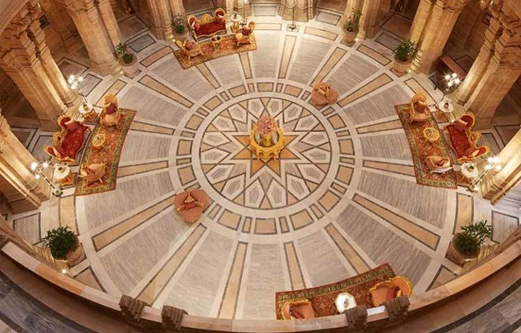 এই বলরুমেই জমবে প্রিয়াঙ্কা-নিকের সান্ধ্যবাসর। মোট ২০০ জনকে আমন্ত্রণ করেছেন প্রিয়াঙ্কা।