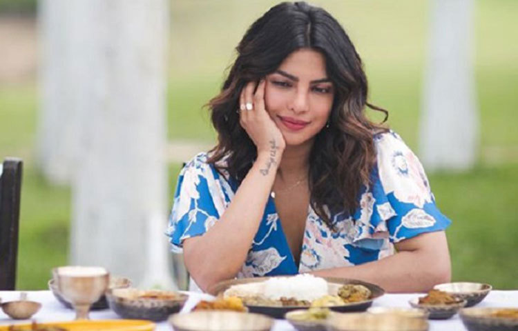 নিক-প্রিয়াঙ্কার বিয়েতে ১৫০০ অতিথি হাজির হতে পারেন বলে খবর পাওয়া যাচ্ছে।