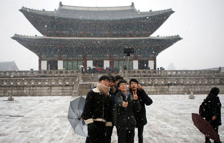 কোরিয়ার সিওলের গিয়ানবক প্যালেস।