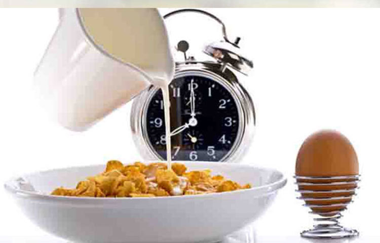 ঘুমানার আগে প্রোটিন জাতীয় খাবার খান।