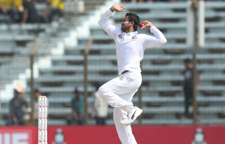 ওয়েস্ট ইন্ডিজের বিরুদ্ধে ক্যারিয়ারের ৫৪ তম টেস্টে ২০০ উইকেট নেওয়ার কীর্তি গড়লেন বাংলাদেশের এই বাঁহাতি অলরাউন্ডার।