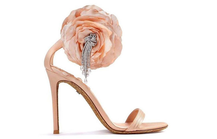 সম্প্রতি দুবাইতে চালু হয়েছে এই সংস্থার জুতার শোরুম।