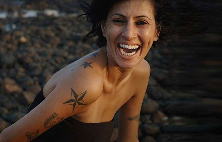 ‘প্যায়ার কা সাইড এফেক্টস’, ‘আগলি অউর পাগলি’র মতো সিনেমায় অভিনয়ও করেছেন। কৈলাস খেরের সঙ্গে মিউজিক ভিডিয়োও করেছেন তিনি।