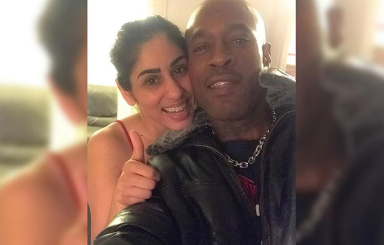 সায়িদা মনে করেন, তার মতো সানি লিওন এতটা সাহসী নন।