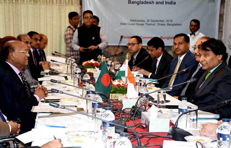 বৈঠকে ভারতের রাষ্ট্রদূত হর্ষ বর্ধন শ্রিংলাসহ দুই দেশের সংশ্লিষ্ট মন্ত্রণালয়ের বিভিন্ন পর্যায়ের কর্মকর্তারা উপস্থিত ছিলেন। ছবি : বিপ্লব দিক্ষিৎ