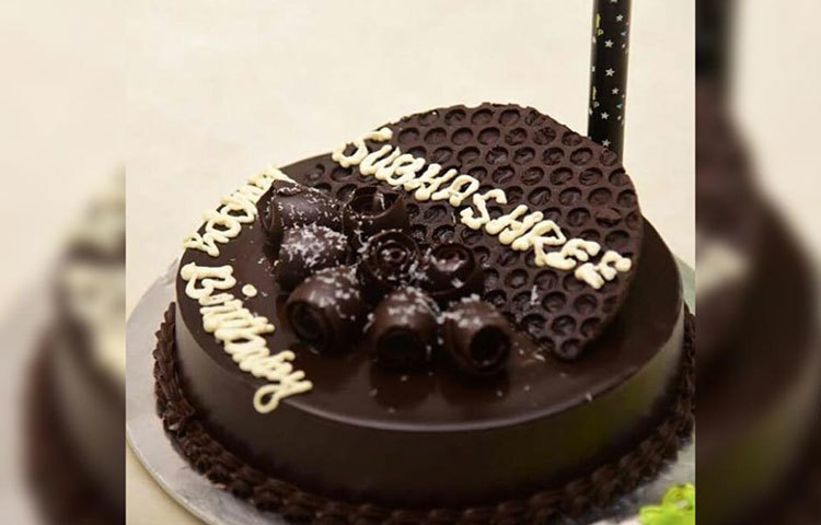 শুভশ্রীর জন্মদিনের কেক।