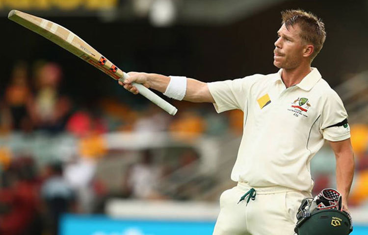 শুধু ফিরলেনই না, ফিরে সেঞ্চুরিও করলেন ওয়ার্নার।