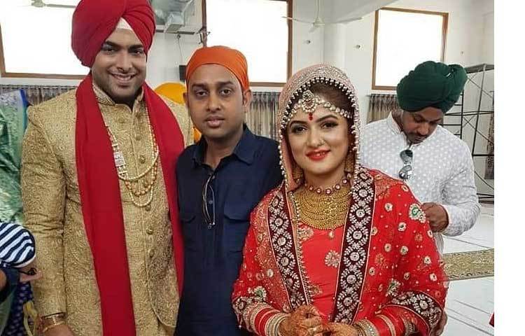 বিয়ের অনুষ্ঠানের পর গুরুদুয়ারাতে শ্রাবন্তী।