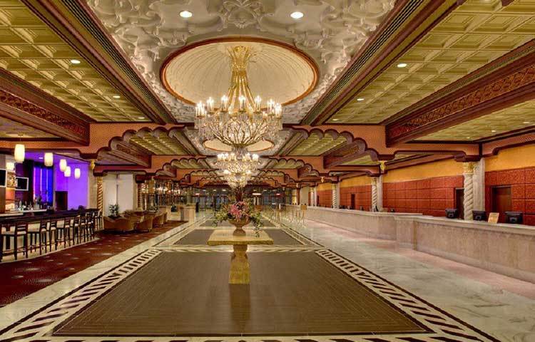 ২০১৪ সালে এসে ট্রাম্প এই রিসর্টের দায়িত্ব আর নিতে চান না। যদিও চেয়ারম্যান পদ থেকে অনেক আগেই, সেই ২০০৪ সালে তিনি ইস্তফা দিয়েছিলেন।