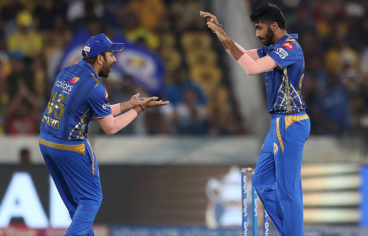 বুমরার প্রায় সব বলই কাঁধের উচ্চতায় উঠে এসেছে। এই সব বল ব্যাটসম্যানদের পক্ষে মারা কঠিন। বিশেষ করে সে সব বল যদি ঘণ্টায় ১৪৫ থেকে ১৫০ কিলোমিটার গতিতে করা হয়।