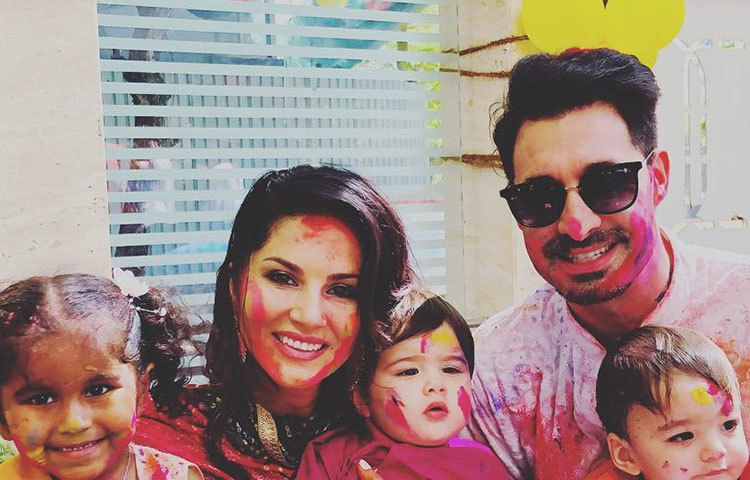 ১০ এপ্রিল নিজের ৮ বছরের বিবাহবার্ষিকী সেলিব্রেট করলেন সানি লিওন ও ড্যানিয়েল ওয়েবার।