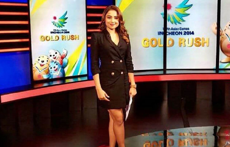 ২০১৪ থেকেই বিভিন্ন জনপ্রিয় খেলার চ্যানেলে পেশাগত ভাবে তিনি ধারাভাষ্যকার হিসেবে কাজ করতে শুরু করেন। পাঁচ শতাধিক লাইভ ফ্যাশন শো-তে সঞ্চালকের ভূমিকায় দেখা গিয়েছে তাকে।