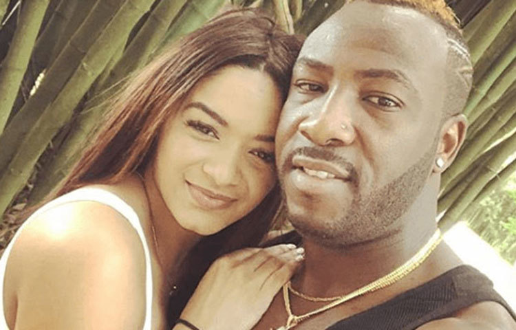 রাসেলের স্ত্রী জেসিম লরা ডমিনিকান রিপাবলিক-এর একজন প্রথম সারির মডেল। ২০১৪ সালে রাসেলের সঙ্গে তার বিয়ে হয়।