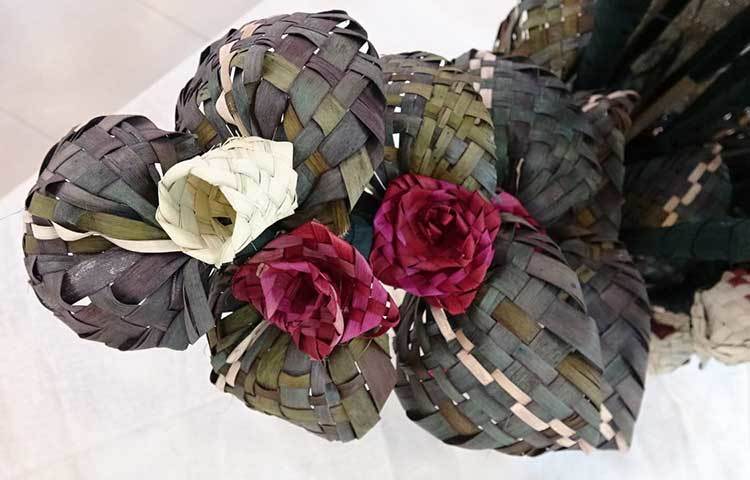 সফলতা সম্পর্কে মাসুমা সালেহ আল হামদান বলেন, ‘খেজুর এবং খেজুরপাতা আমাদের ঐতিহ্যের বিরাট একটি অংশ। তাই ছোটবেলা থেকেই এর প্রতি আলাদা টান অনুভব করতাম। গত সাত বছরে বুদ্ধি, ধৈর্য ও ধারণার মাধ্যমে সফল ও স্বাবলম্বী হয়েছি। একজন সাধারণ নারী থেকে বিখ্যাত শিল্পী হতে পেরেছি।’