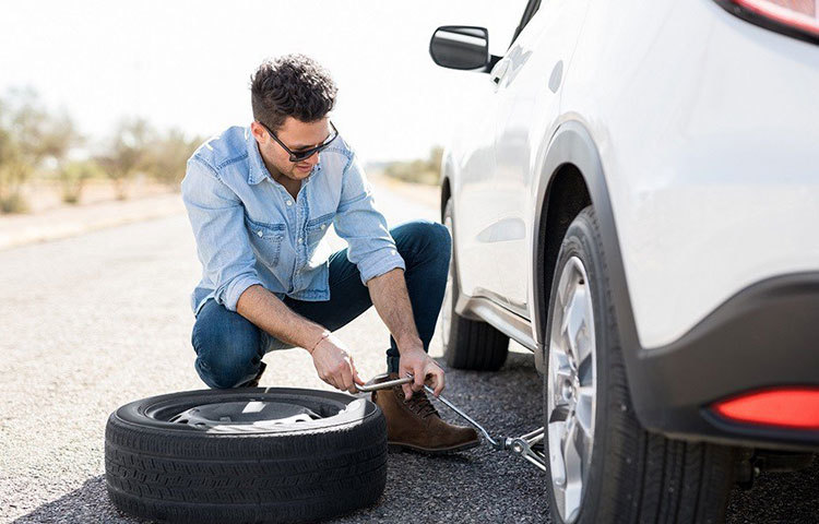 সংস্থাগুলোর দাবি, আগে যে সব টায়ারে কার্বন ব্লাক ব্যবহার করা হত না, সেগুলো পাঁচ হাজার কিলোমিটার পর্যন্ত ভালো অবস্থায় চলত। কার্বন ব্লাক ব্যবহার শুরু করার পর টায়ারগুলো এখন চলে প্রায় ৫০ হাজার কিলোমিটার।