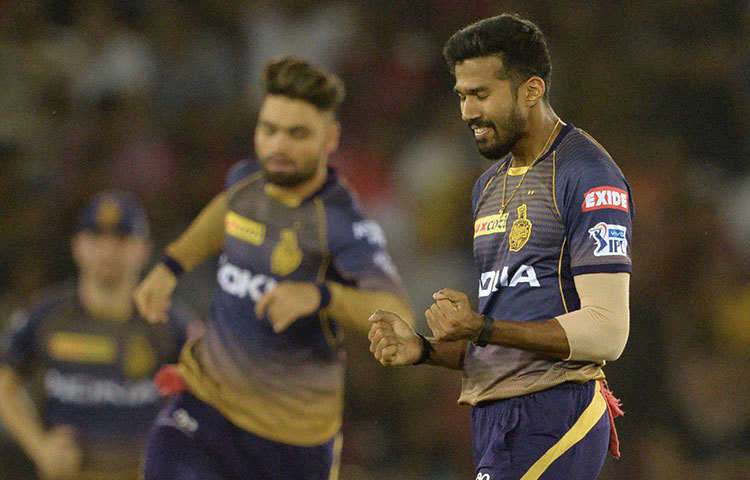 ঝাড়খণ্ডের বিরুদ্ধে ৭৯ রানে নিলেন ৮ উইকেট। কেরালা জিতে গেল এক ইনিংসে। ইঞ্জিনিয়ারিংয়ের ছাত্র কলেজ ড্রপ করলেন। খেলাকেই বেছে নিলেন পেশা হিসাবে।