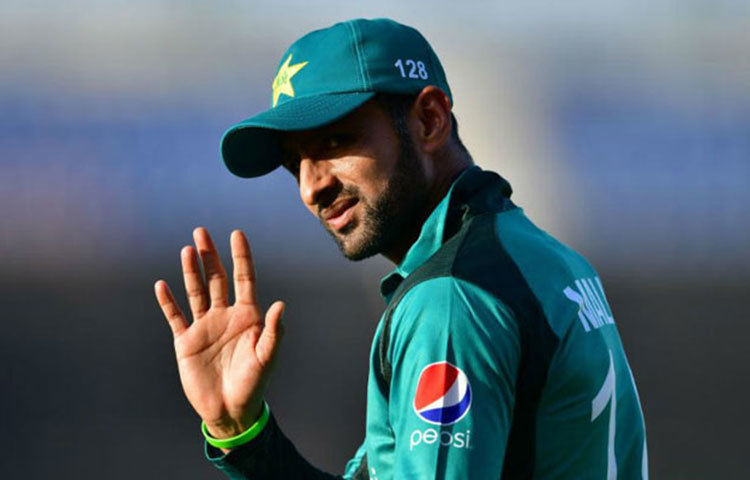 শোয়েব মালিক (পাকিস্তান): পাকিস্তান ক্রিকেট দলের অভিজ্ঞ শোয়েব মালিক ইংল্যান্ডেই সম্ভবত শেষ বিশ্বকাপ খেলতে নামবেন বলে মনে করছেন ক্রিকেট বিশেষজ্ঞরা।