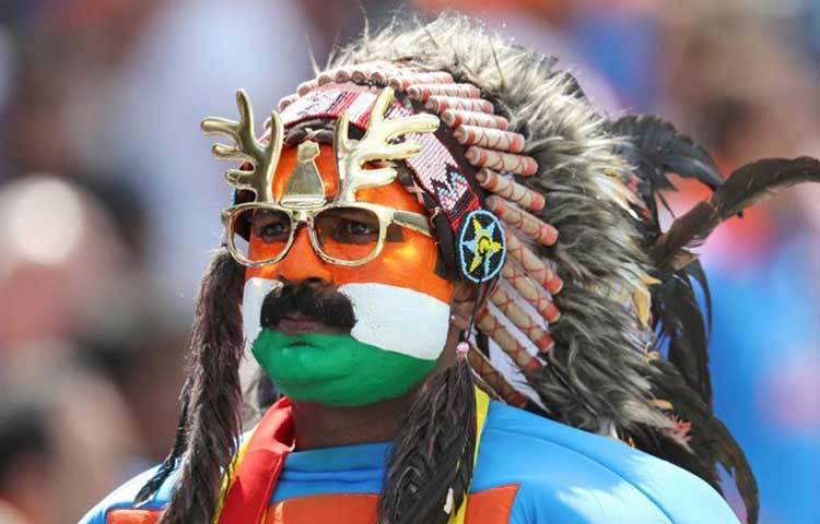 বার্মিংহামে ইংল্যান্ডের বিরুদ্ধে ম্যাচে ।