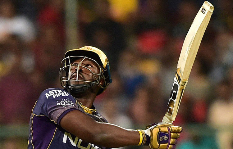 ছেলের স্বপ্ন সফল করতে কষ্ট করে হলেও ক্রিকেট কিট কিনে দিতেন বাবা-মা।