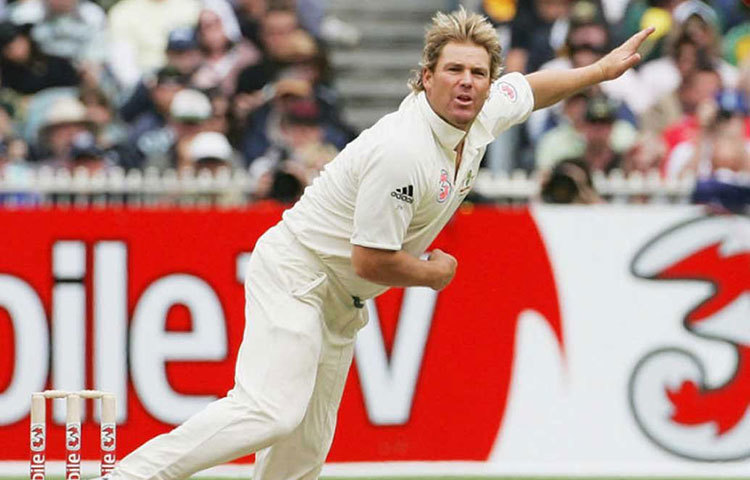 শেন ওয়ার্ন: বিশ্বের সর্বকালের অন্যতম সেরা বোলার। ১৯৯৪-এ উইজডেনের বিচারে বর্ষসেরা ক্রিকেটার নির্বাচিত হন। আন্তর্জাতিক ক্রিকেটে টেস্ট এবং ওয়ানডে মিলিয়ে ১ হাজারের বেশি উইকেট নেওয়ার রেকর্ড রয়েছে তার।