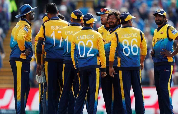 পয়েন্ট টেবিলে সাত নম্বরে থাকা শ্রীলঙ্কার সেমিফাইনালে যাওয়ার আশা অত্যন্ত ক্ষীণ। সাত ম্যাচে ছয় পয়েন্ট পেয়ে সবার শেষে থাকা মালিঙ্গাদের সেমিফাইনালে পৌঁছতে হলে পরের ম্যাচগুলিতে তাদের বড় ব্যবধানে জিততেই হবে।