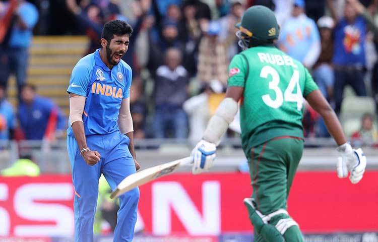 রুবেল তো জানতেন বিপরীতে রয়েছেন সাইফুদ্দিন। বুমরা যে ইয়র্কার করতে পারেন তা সবাই জানেন। রুবেল একটু সতর্ক হলে সাইফুদ্দিন পরের ওভারে পেতেন শামিকে। হয়ত বদলে যেত ম্যাচের রং।