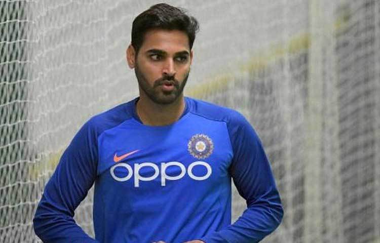 ভুবনেশ্বর কুমার: চোট সারিয়ে দলে ফিরে বাংলাদেশের বিরুদ্ধে পুরনো ছন্দেই দেখা গিয়েছে দলের অন্যতম স্ট্রাইক বোলার ভুবনেশ্বর কুমারকে। নক আউটের আগে শ্রীলঙ্কার বিরুদ্ধে ভালো পারফর্ম করে ছন্দে থাকতে চাইবেন ভুবনেশ্বর।