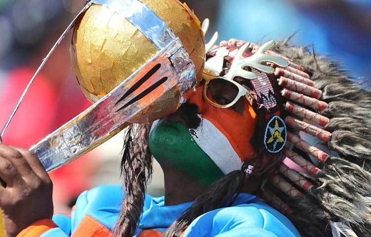 অপেক্ষা এবার কিউয়ি বধের। বৃষ্টিতে ম্যাচ ভেস্তে যাওয়ায় পরীক্ষা নেয়া হয়নি এই দলের। প্রাকটিস ম্যাচে নিউজিল্যান্ডের কাছে হারের চিন্তা সরিয়ে রেখে বিশ্বকাপ জয়ের শেষ লক্ষ্যে পৌঁছতে হারাতেই হবে উইলিয়ামসনদের।