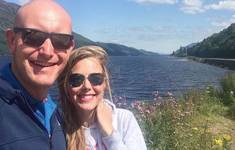 সাংবাদিক এবং গলফ ধারাভাষ্যকার রিচার্ড মাসপেরোকে বিয়ে করেছেন তিনি।