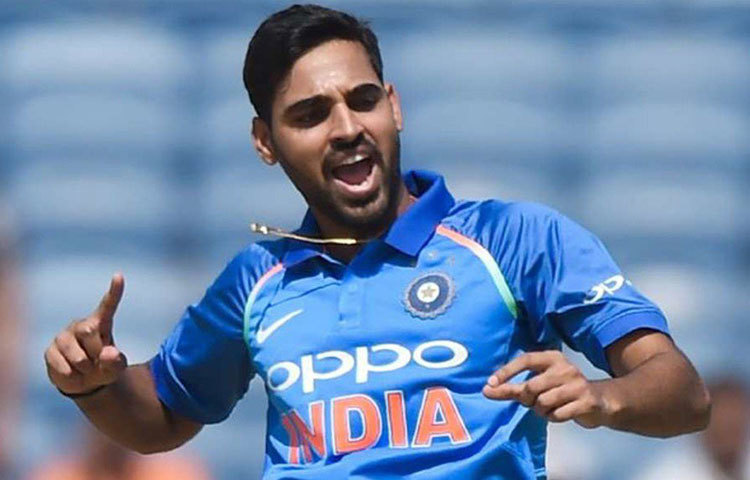 ভুবনেশ্বর কুমার: এই দলের অভিজ্ঞতম বোলার তিনিই। দলের বোলিং বিভাগের বড় দায়িত্ব নিতে হবে তাকেই। নতুন বোলারদের সঙ্গে নিয়ে তিনি বিশ্বকাপের আগে নিজেকে প্রমাণ করতে পারেন কিনা সেই অপেক্ষায় ভারতীয় দর্শক।