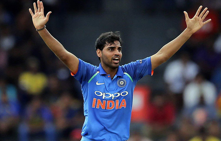 ভুবনেশ্বর কুমার: টি-টোয়েন্টিতে তিনিই ছিলেন অভিজ্ঞতম। তবে এবারে পাশে পাবেন মহম্মদ শামিকেও। ভুবি-শামি জুটি কিন্তু ভয়ঙ্কর হয়ে উঠতে পারেন যেকোনো সময়।