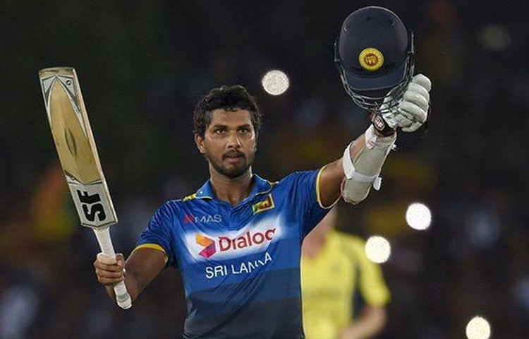 দীনেশ চান্দিমল: শ্রীলঙ্কার অন্যতম অভিজ্ঞ ক্রিকেটার। ১৪৬টি একদিনের ম্যাচ খেলা চান্দিমলের ব্যাটিং গড় ৩২-এর বেশি। যদিও এ বার বিশ্বকাপে শ্রীলঙ্কা দলে সুযোগ পাননি ডানহাতি ব্যাটসম্যানটি।